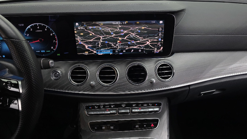car Mercedes Benz E Class id80041 photo #13