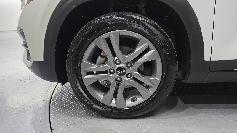 car KIA Seltos id80129 photo #5