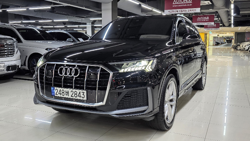 car Audi Q7 id80147 main photo