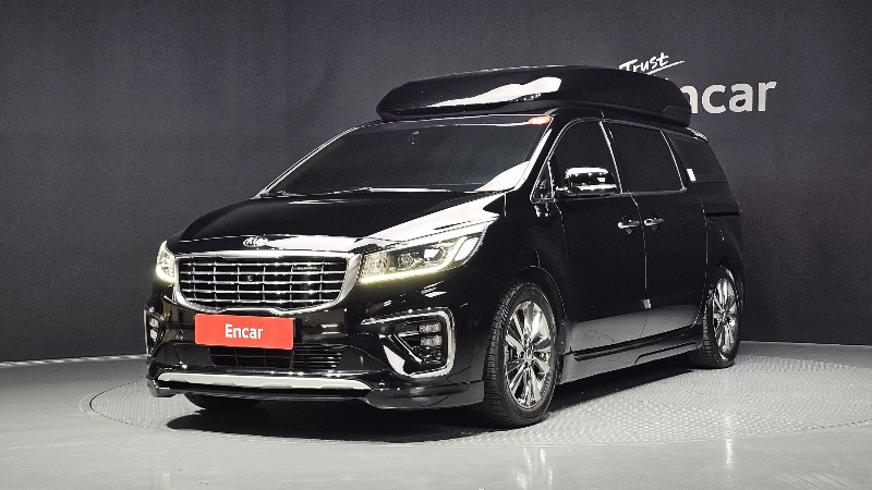car KIA Carnival id80182 main photo