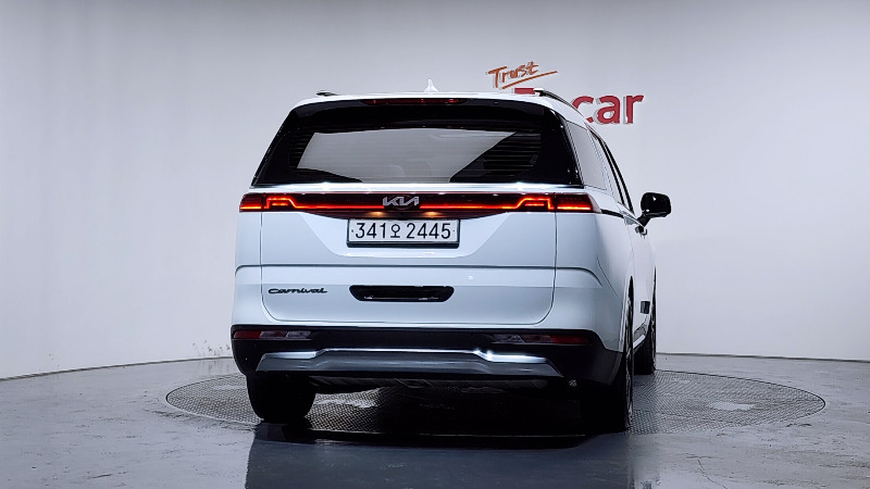 car KIA Carnival id80183 photo #4