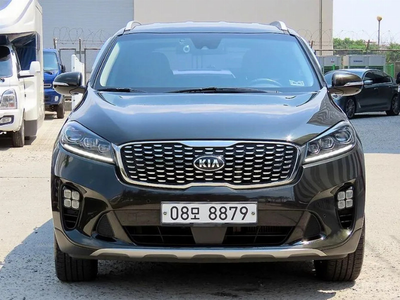 car KIA Sorento id80184 main photo