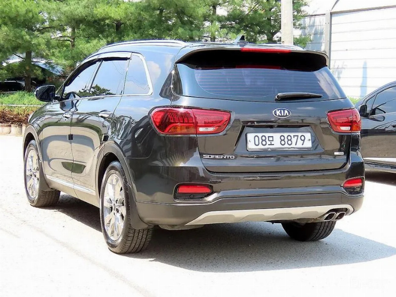 car KIA Sorento id80184 photo #3
