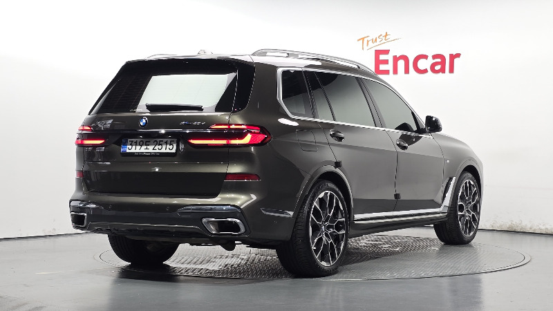 car BMW X7 id80198 photo #2