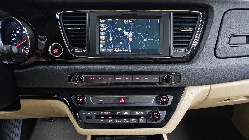 car KIA Carnival id80201 photo #12