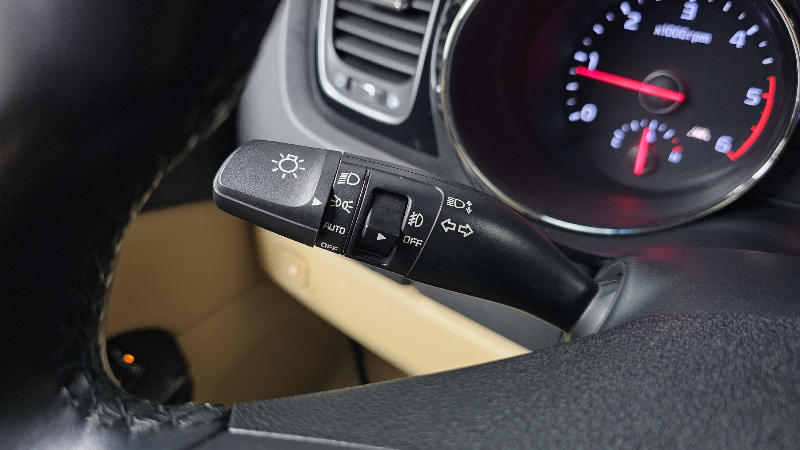 car KIA Carnival id80201 photo #28