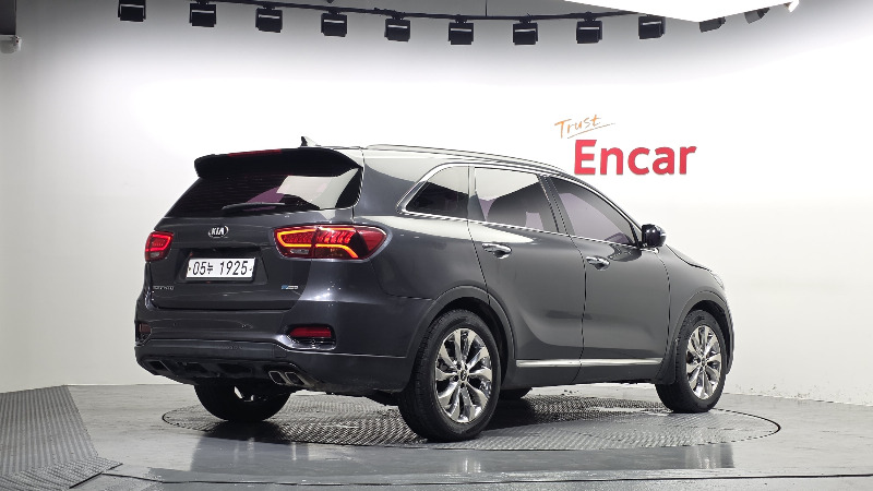 car KIA Sorento id80218 photo #2