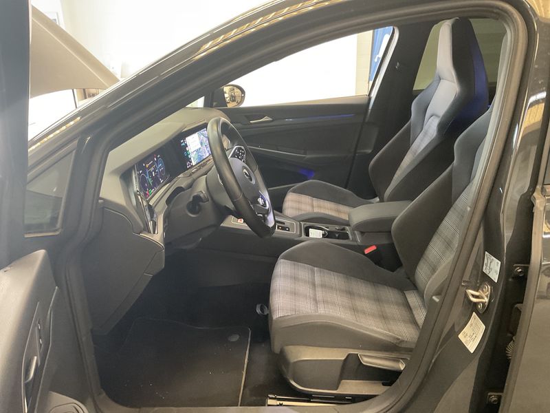 car Volkswagen Golf id80281 photo #16