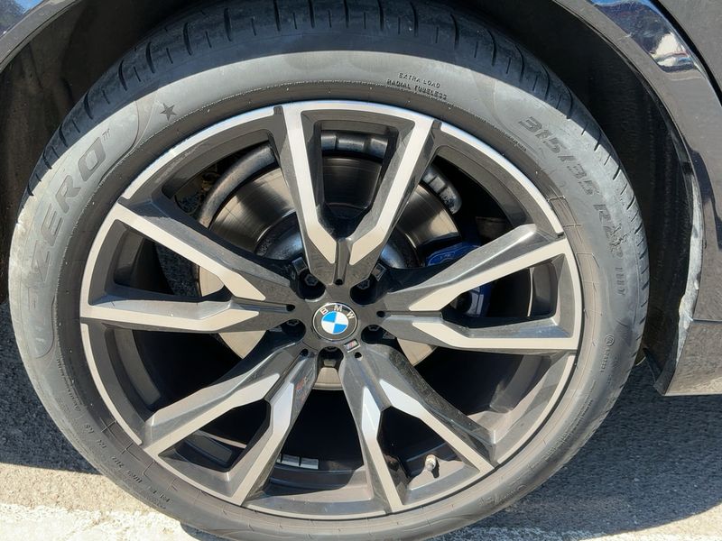 car BMW X7 id80314 photo #10