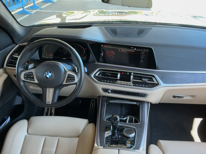 car BMW X7 id80314 photo #17