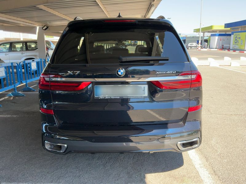car BMW X7 id80314 photo #3