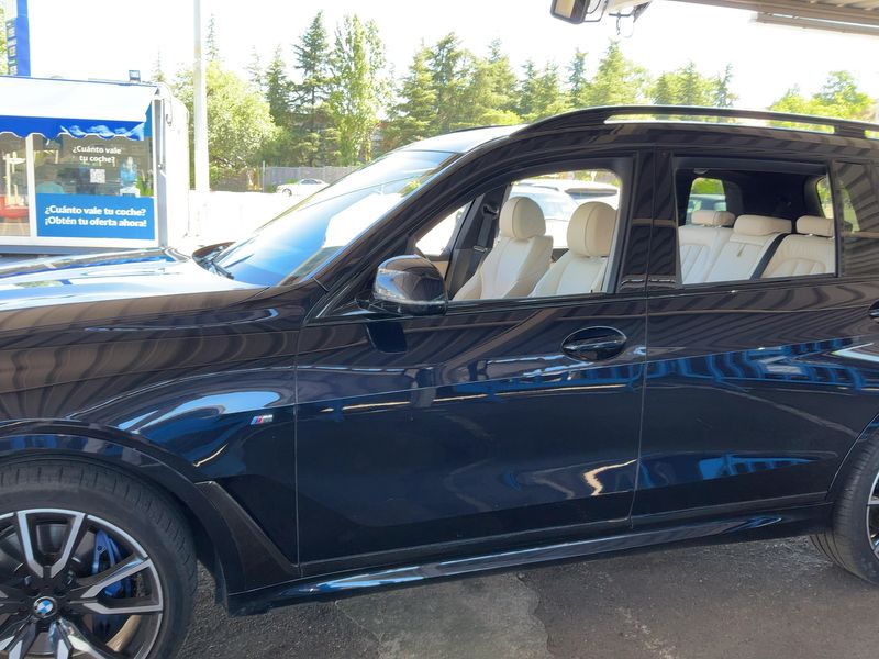 car BMW X7 id80314 photo #8
