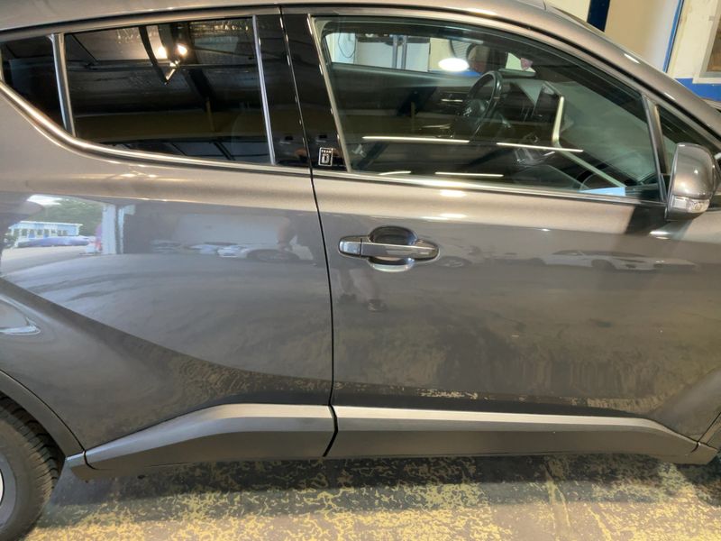 car Toyota C-HR id80351 photo #12
