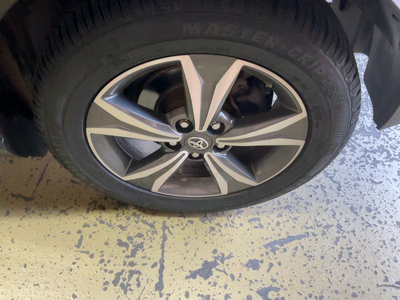 car Toyota C-HR id80351 photo #9