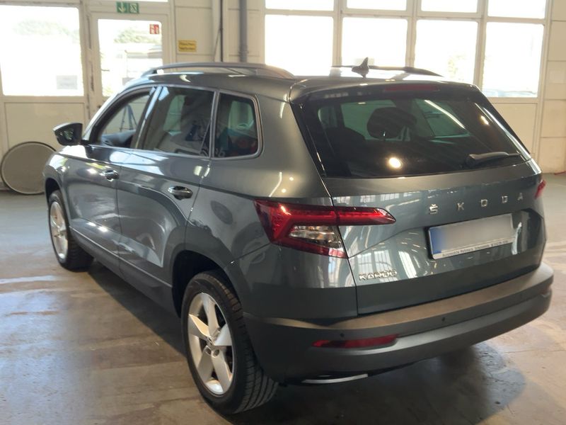 car Skoda Karoq id80372 photo #2