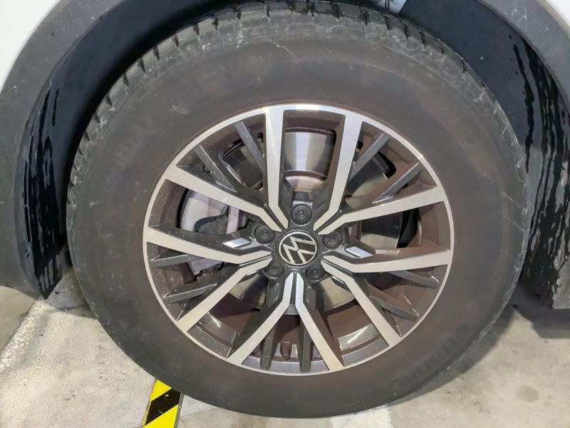 car Volkswagen Tiguan id80450 photo #7