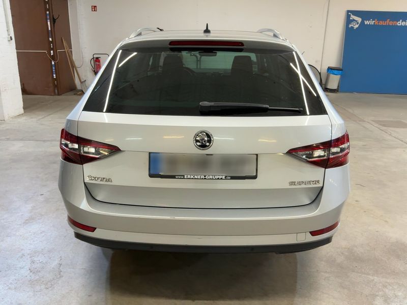 car Skoda Superb id80459 photo #3