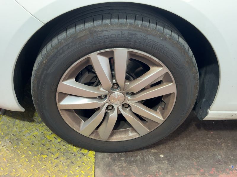 car Peugeot 308 id80478 photo #7