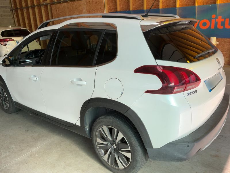 car Peugeot 2008 id80480 photo #2