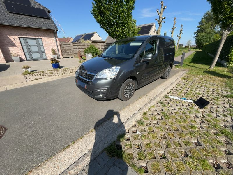 car Peugeot Partner id80532 main photo