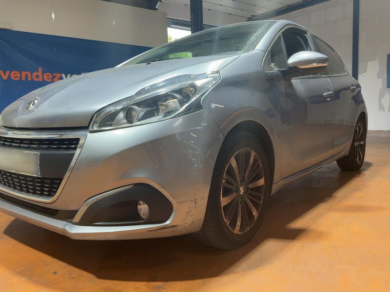 car Peugeot 208 id80698 photo #6