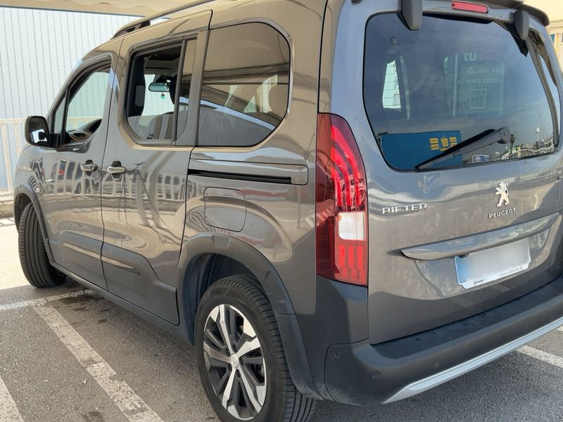 car Peugeot Rifter id80708 photo #2