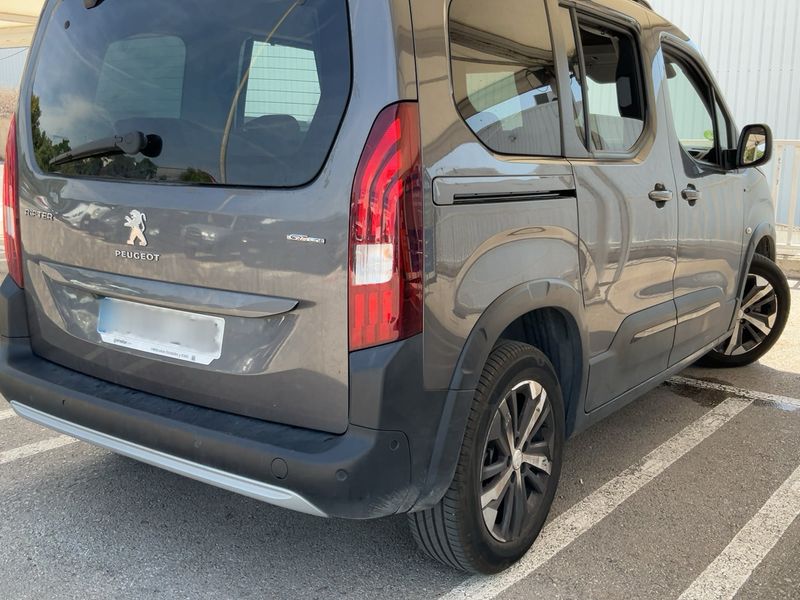 car Peugeot Rifter id80708 photo #4