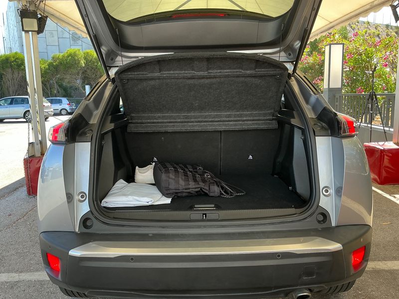 car Peugeot 2008 id80717 photo #15