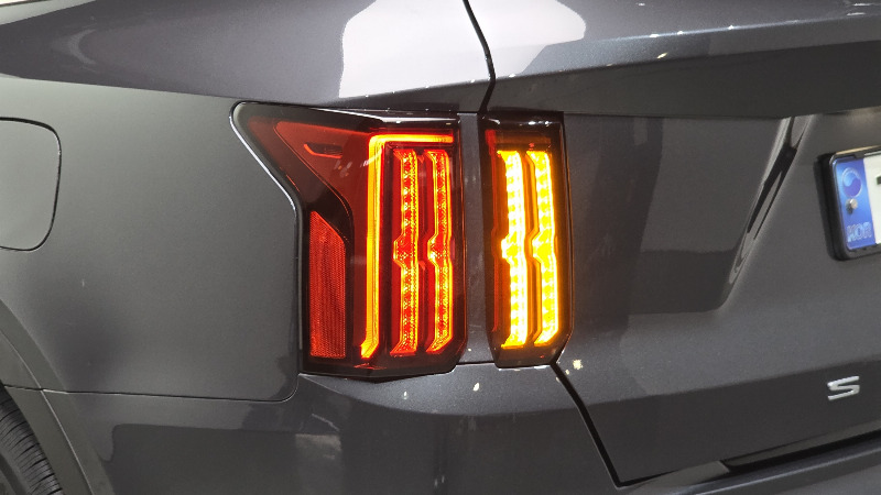 car KIA Sorento id80853 photo #23