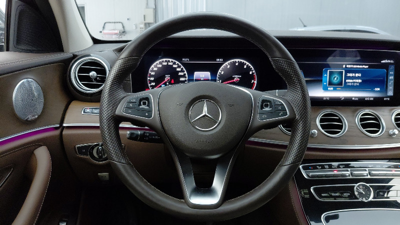 car Mercedes Benz E Class id80908 photo #7