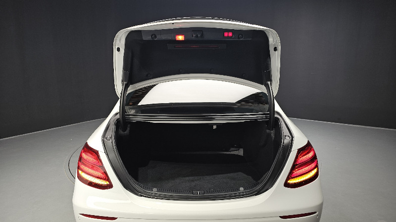car Mercedes Benz E Class id80909 photo #29