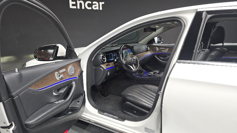 car Mercedes Benz E Class id80913 photo #10