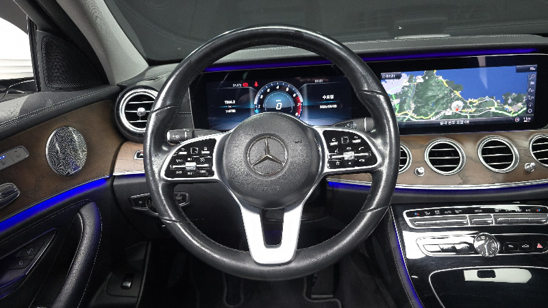 car Mercedes Benz E Class id80913 photo #13