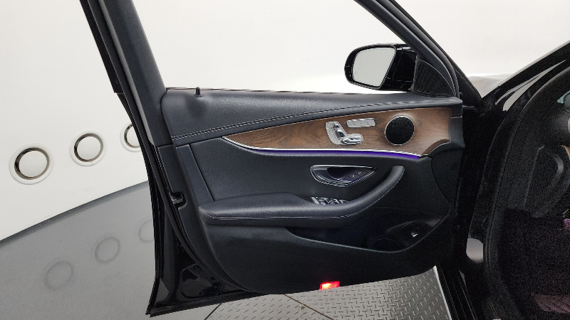 car Mercedes Benz E Class id80920 photo #24