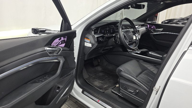 car Audi e-tron id80979 photo #10