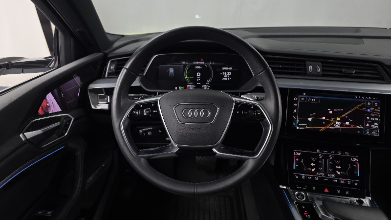 car Audi e-tron id80979 photo #13
