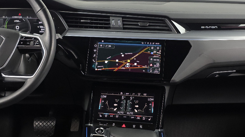 car Audi e-tron id80979 photo #14