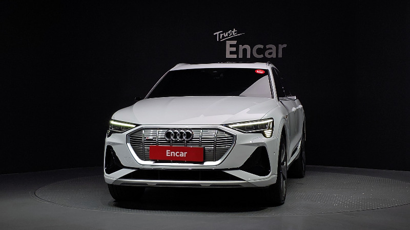 car Audi e-tron id80979 photo #3