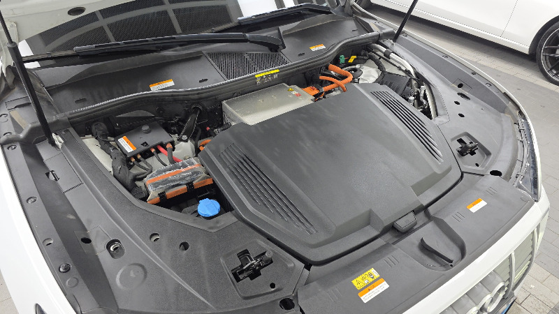 car Audi e-tron id80979 photo #6
