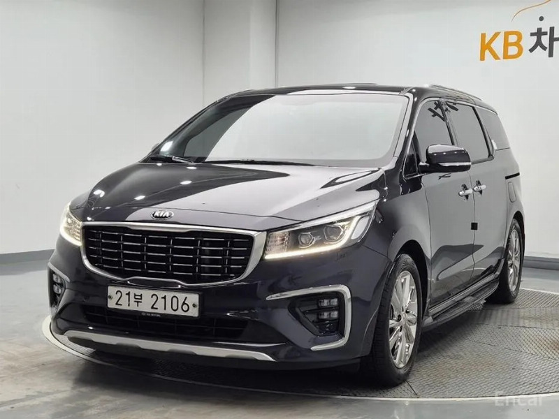 car KIA Carnival id81904 main photo