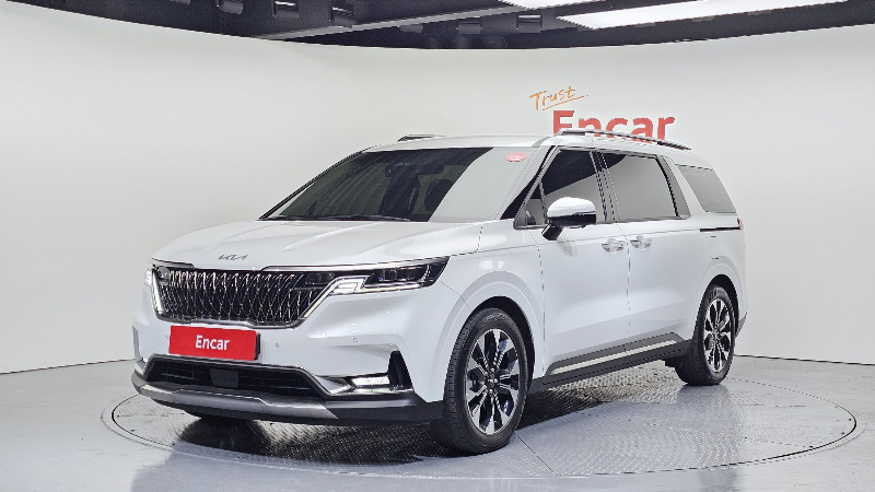 car KIA Carnival id81925 main photo