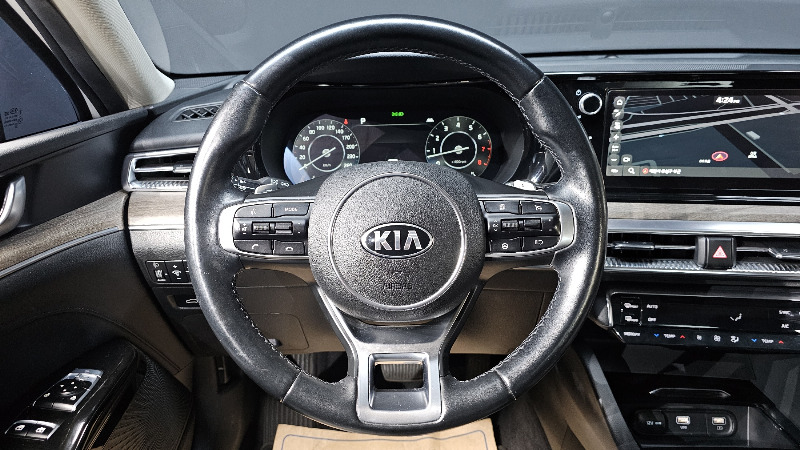 car KIA K5 id82009 photo #16