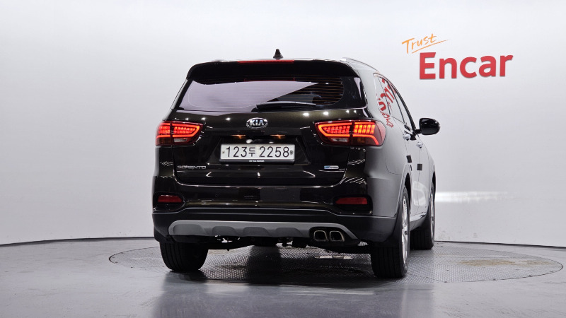 car KIA Sorento id82019 photo #4
