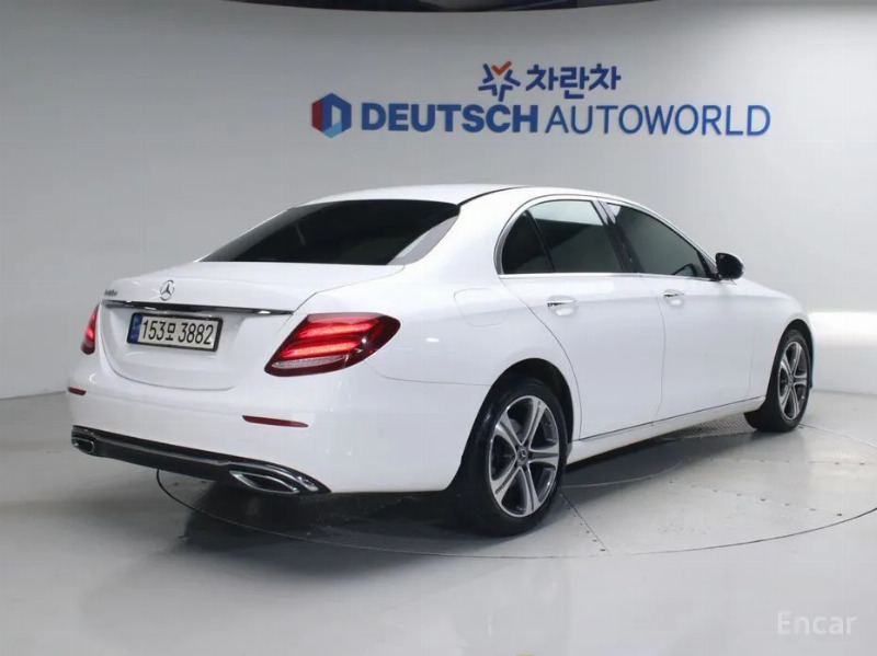 car Mercedes Benz E Class id82265 photo #2