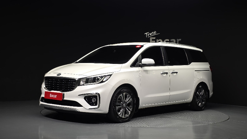 car KIA Carnival id82853 main photo
