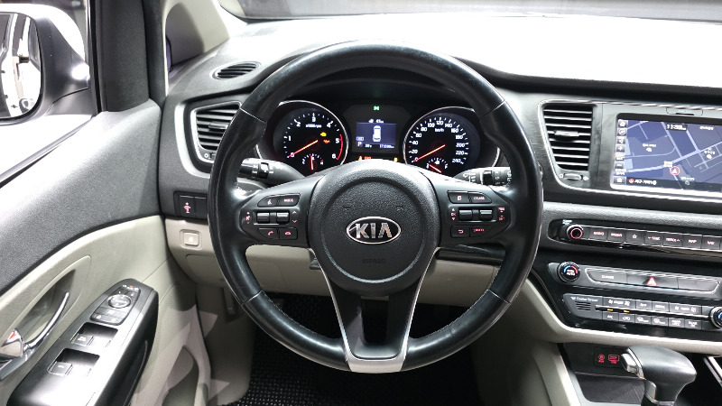 car KIA Carnival id82853 photo #13