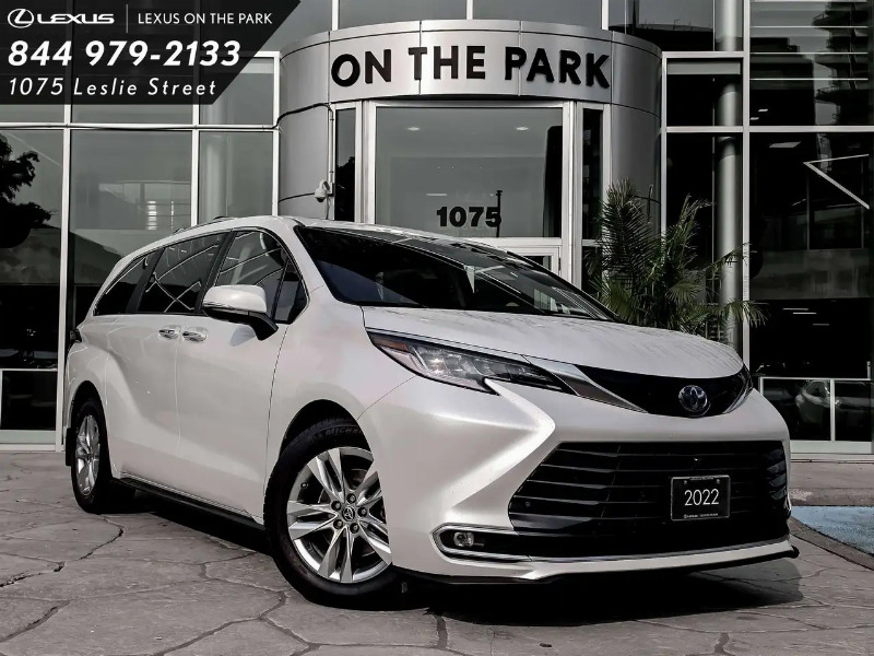 car Toyota Sienna id84009 main photo