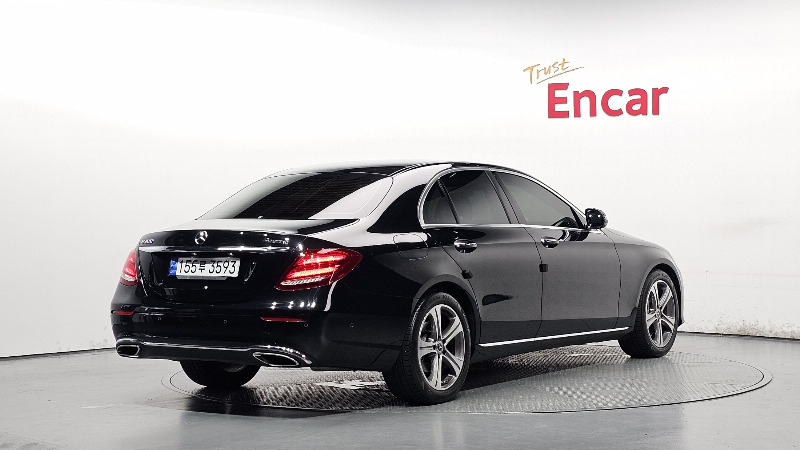 car Mercedes Benz E Class id84165 photo #2