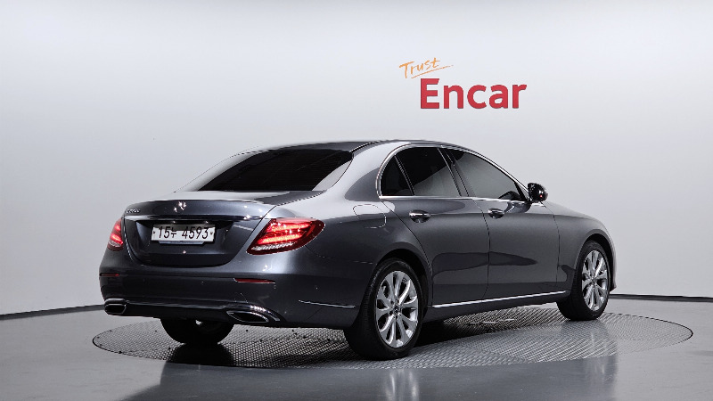 car Mercedes Benz E Class id84166 photo #2