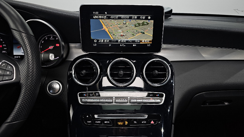 car Mercedes Benz GLC id84191 photo #14